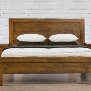 Heartlands Furniture California Solid Wood Bed 4' 6 Double Rustic Oak Wooden Bed Image 0