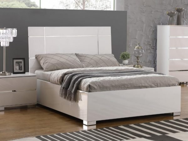 Heartlands Furniture Helsinki High Gloss Bed in White 4' 6 Double Wooden Bed Image 0