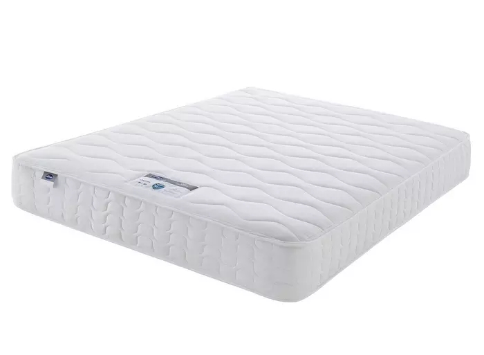 111-00456_lead-image_01_silentnight-ferndale-800-pocket-mattress-v2