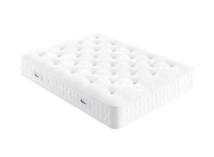 131-00923_lead-image_01_reylon_taunton